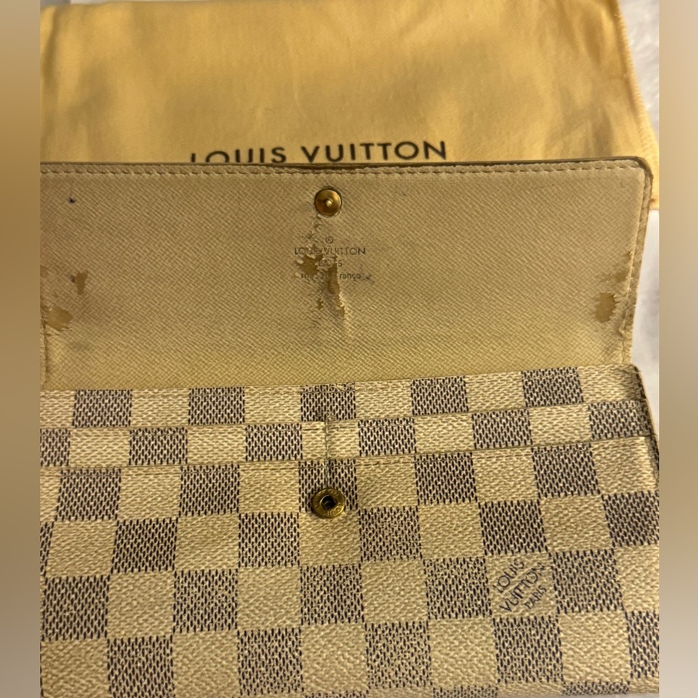 Louis Vuitton Damier azure wallet and dust bag has call outs - Picture 13 of 16
